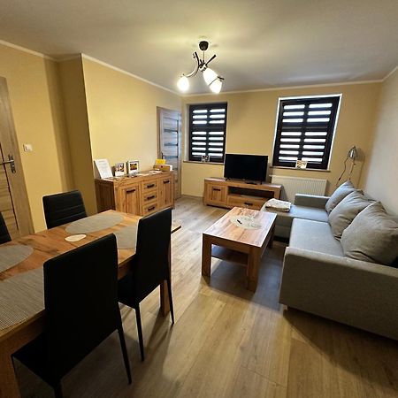 Apartamenty Alicja Dzierżoniów Exteriör bild