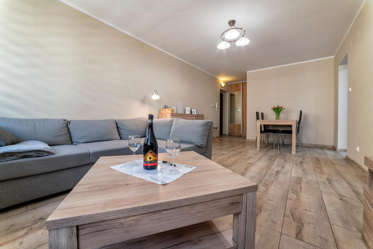 Apartamenty Alicja Dzierżoniów Exteriör bild