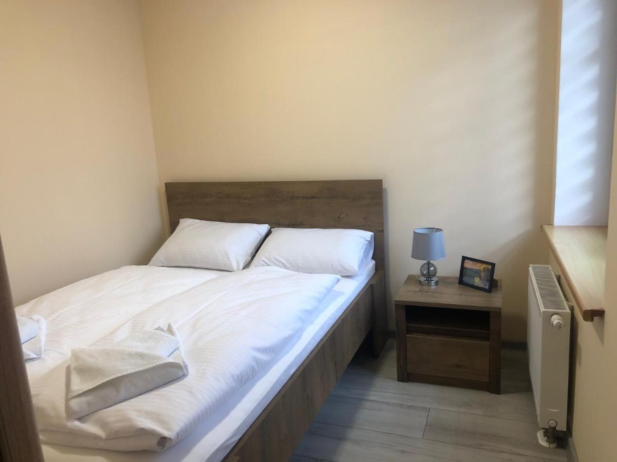 Apartamenty Alicja Dzierżoniów Exteriör bild