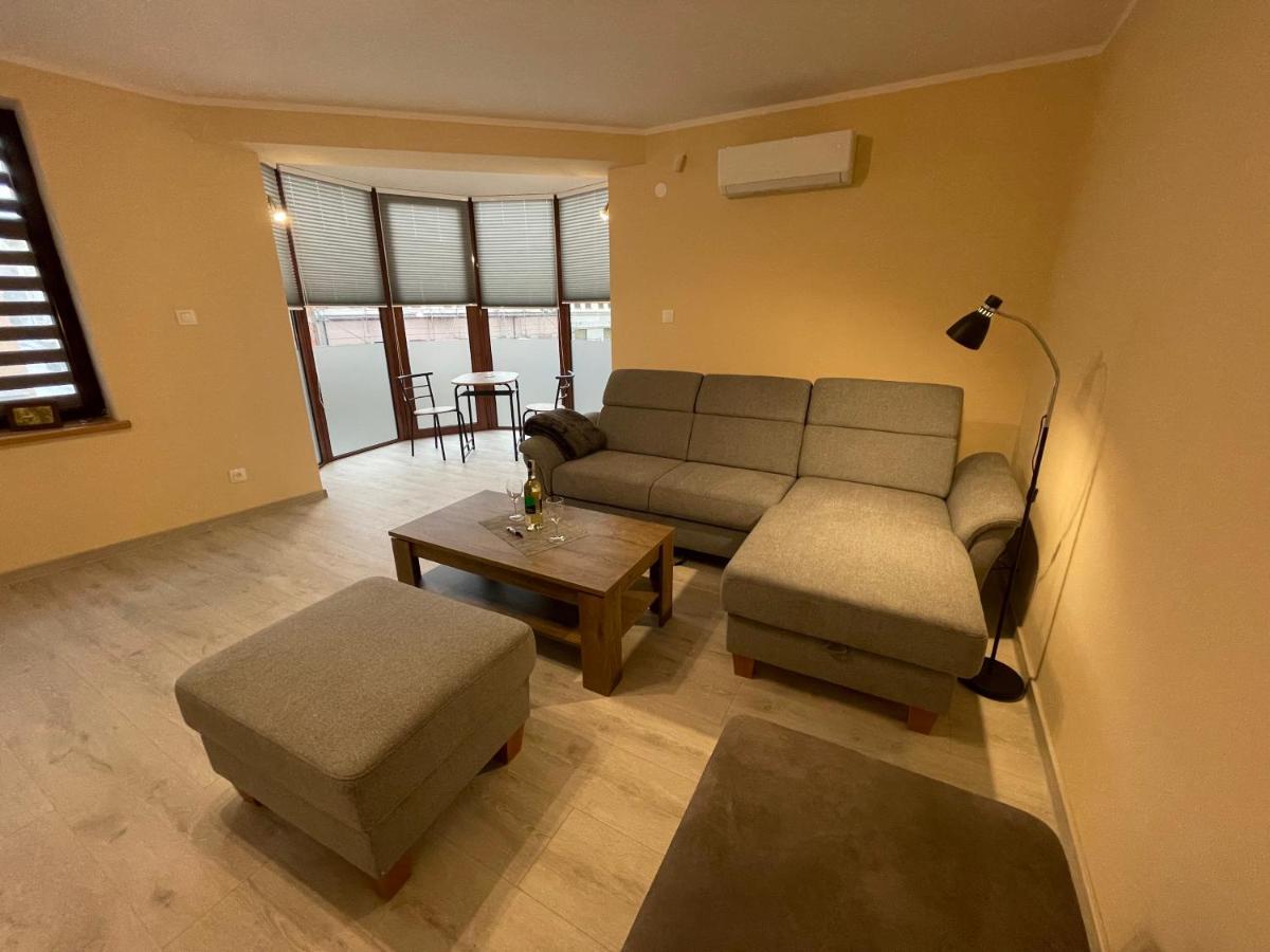 Apartamenty Alicja Dzierżoniów Exteriör bild