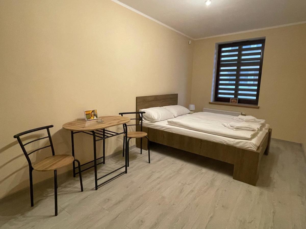 Apartamenty Alicja Dzierżoniów Exteriör bild