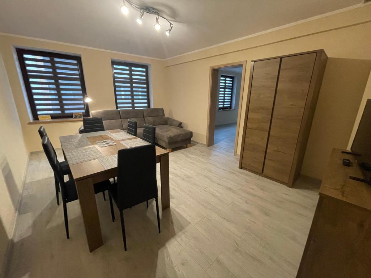 Apartamenty Alicja Dzierżoniów Exteriör bild