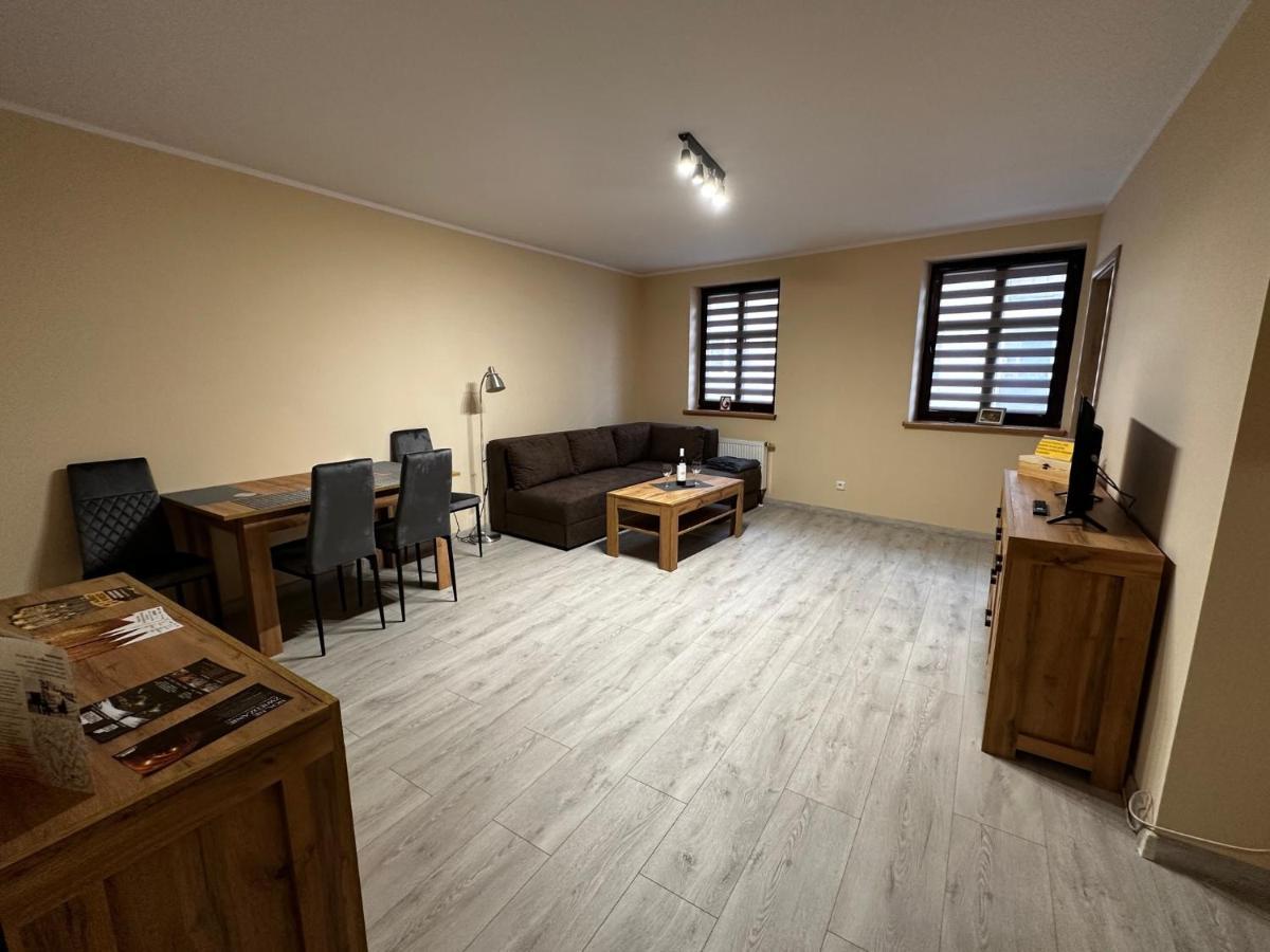 Apartamenty Alicja Dzierżoniów Exteriör bild