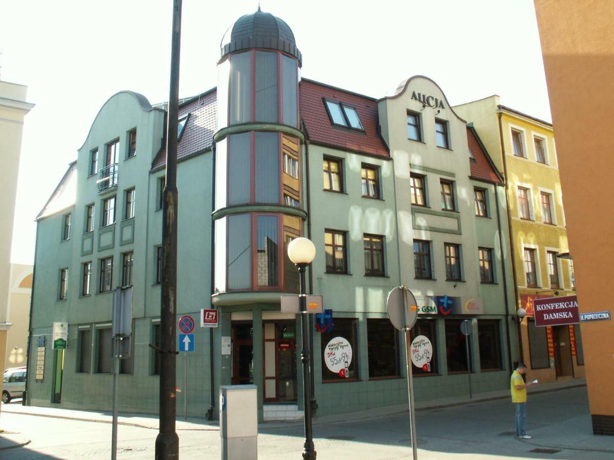Apartamenty Alicja Dzierżoniów Exteriör bild