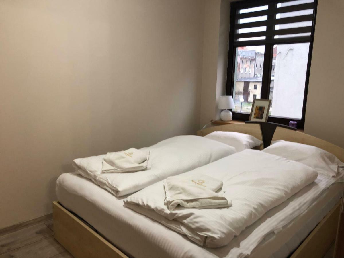 Apartamenty Alicja Dzierżoniów Exteriör bild