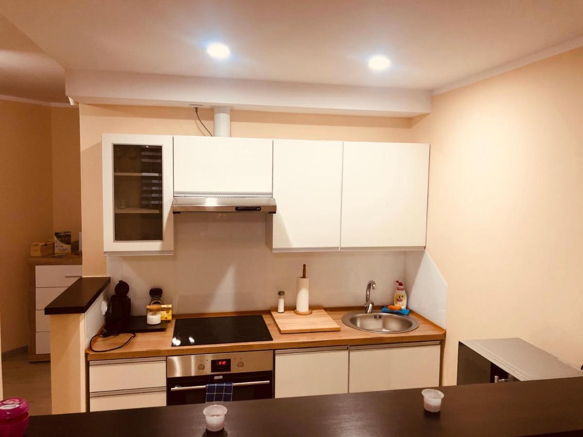 Apartamenty Alicja Dzierżoniów Exteriör bild